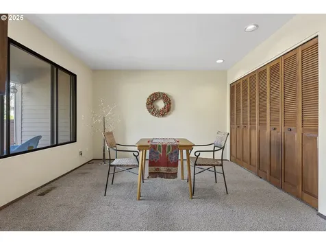 15935 SW Greens Way Portland OR 97224