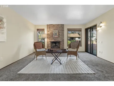 15935 SW Greens Way Portland OR 97224
