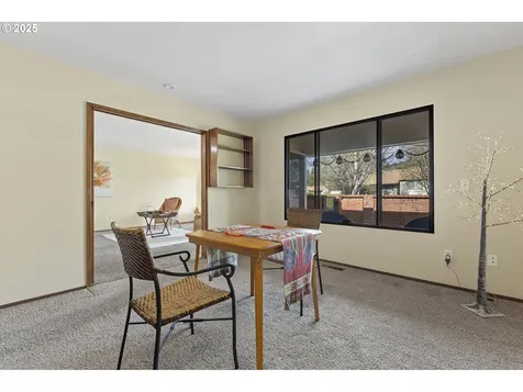 15935 SW Greens Way Portland OR 97224