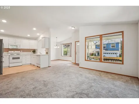 5661 J Street Washougal WA 98671