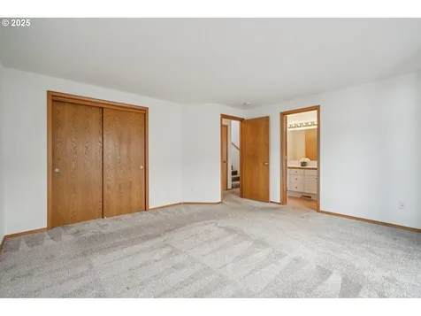 5661 J Street Washougal WA 98671
