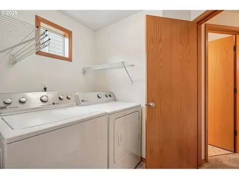 5661 J Street Washougal WA 98671
