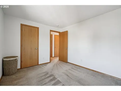 5661 J Street Washougal WA 98671