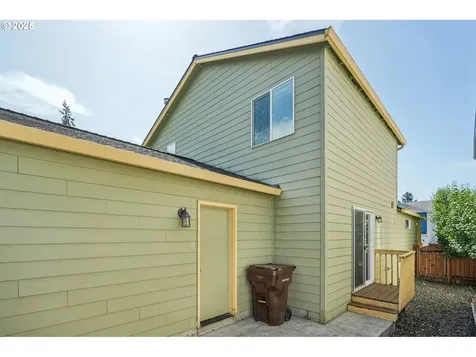 5661 J Street Washougal WA 98671