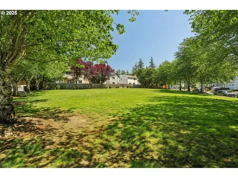 5661 J Street Washougal WA 98671