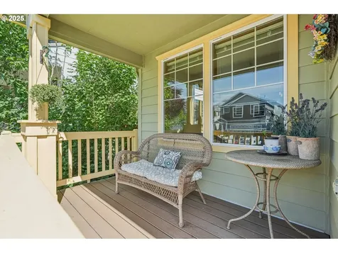 5661 J Street Washougal WA 98671