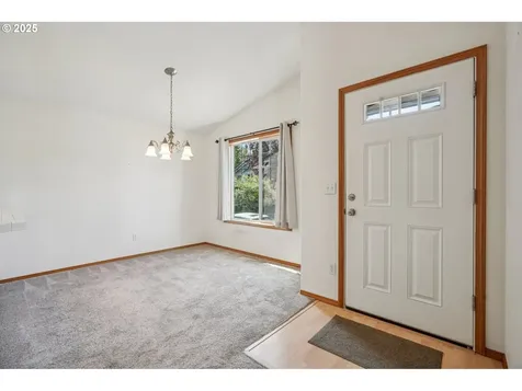 5661 J Street Washougal WA 98671
