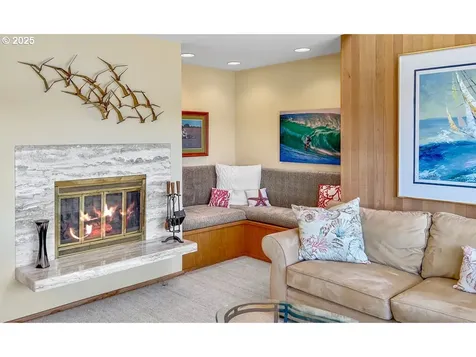 2036 NE Lagoon Lane Lincoln City OR 97367