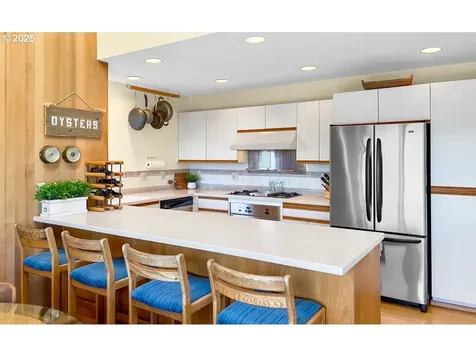 2036 NE Lagoon Lane Lincoln City OR 97367