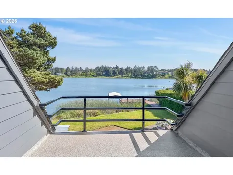 2036 NE Lagoon Lane Lincoln City OR 97367