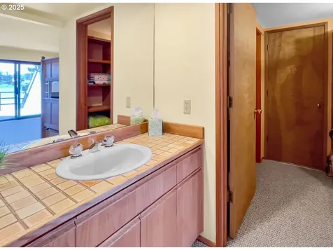2036 NE Lagoon Lane Lincoln City OR 97367