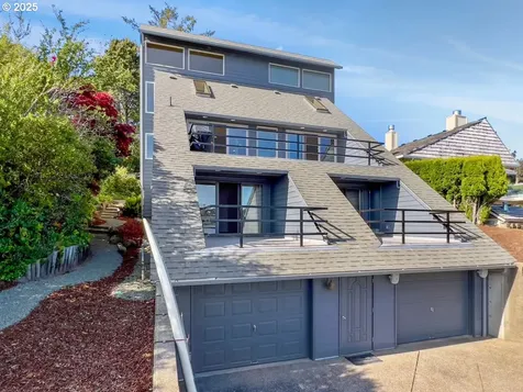 2036 NE Lagoon Lane Lincoln City OR 97367