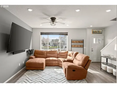 31317 NW North Avenue North Plains OR 97133