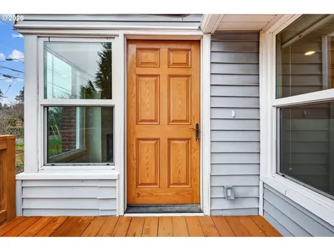 142 Holmes Lane Oregon City OR 97045