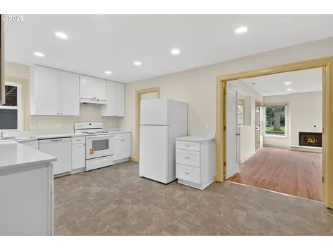 142 Holmes Lane Oregon City OR 97045