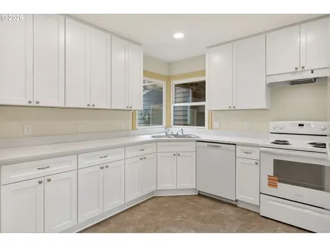 142 Holmes Lane Oregon City OR 97045