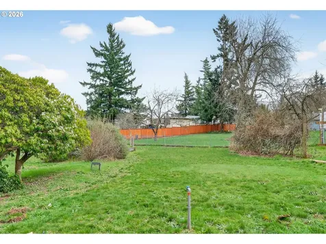 142 Holmes Lane Oregon City OR 97045