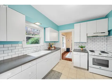 2611 SE 49th Avenue Portland OR 97206