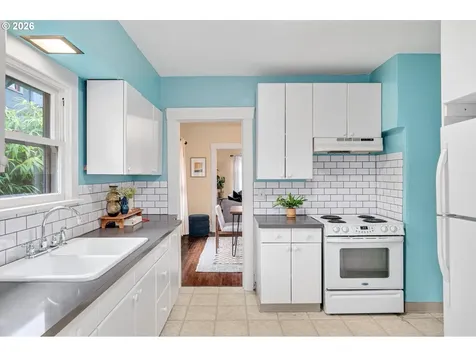 2611 SE 49th Avenue Portland OR 97206