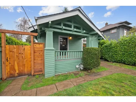 2611 SE 49th Avenue Portland OR 97206