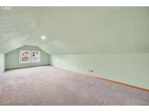 2611 SE 49th Avenue Portland OR 97206