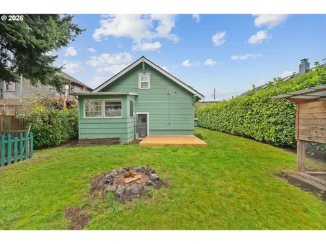 2611 SE 49th Avenue Portland OR 97206