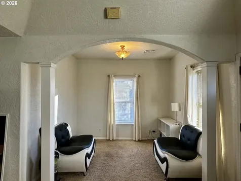822 S 8th Street Cottage Grove OR 97424