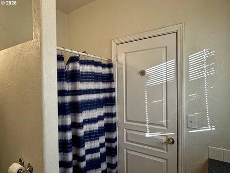 822 S 8th Street Cottage Grove OR 97424