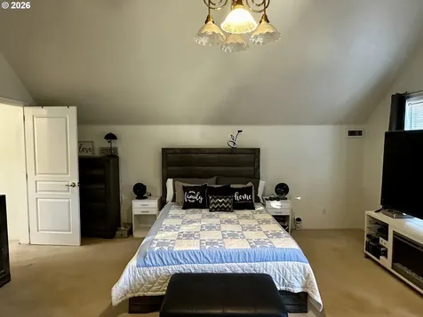 822 S 8th Street Cottage Grove OR 97424