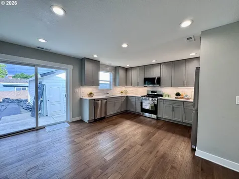 3716 NE 114th Avenue Portland OR 97220