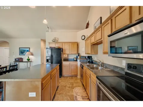 291 N Palisade Street Rockaway Beach OR 97136