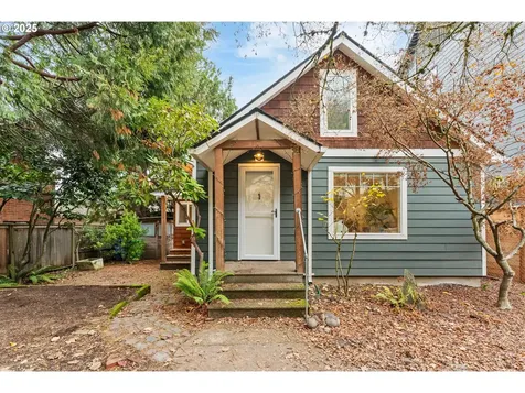 6416 S Corbett Avenue Portland OR 97239