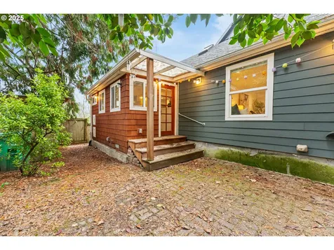 6416 S Corbett Avenue Portland OR 97239