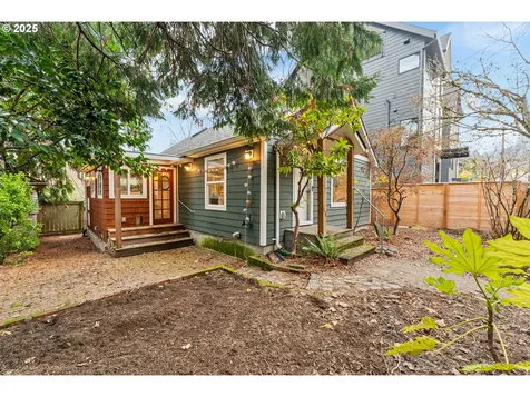 6416 S Corbett Avenue Portland OR 97239
