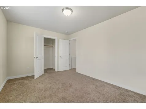 3223 SE 122nd Avenue Portland OR 97236
