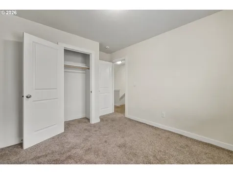 3223 SE 122nd Avenue Portland OR 97236