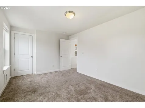 3223 SE 122nd Avenue Portland OR 97236