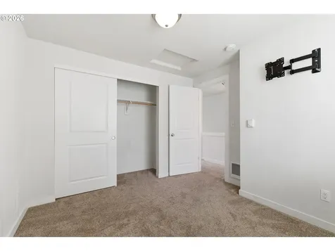 3223 SE 122nd Avenue Portland OR 97236