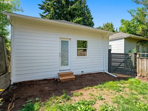 2927 SE Morrison Street Portland OR 97214