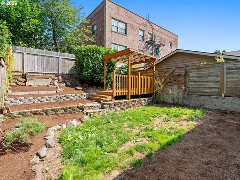 2927 SE Morrison Street Portland OR 97214