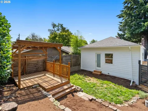 2927 SE Morrison Street Portland OR 97214