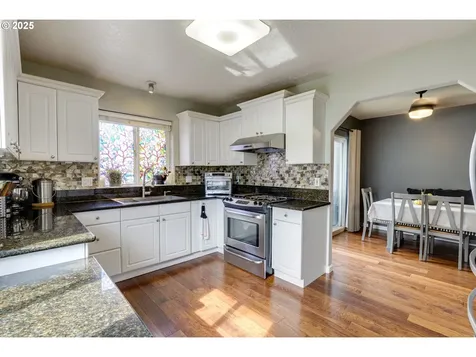 1919 SE 162nd Avenue Portland OR 97233