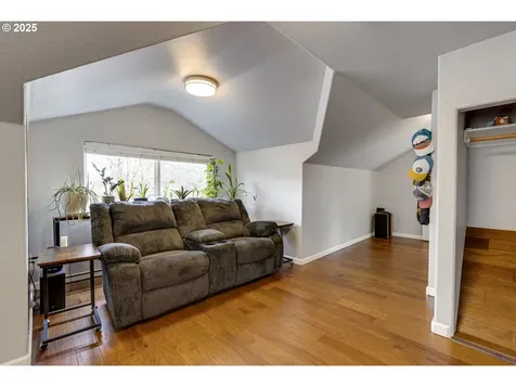 1919 SE 162nd Avenue Portland OR 97233