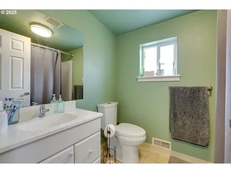 1919 SE 162nd Avenue Portland OR 97233