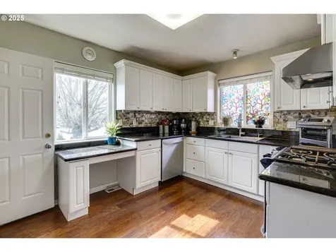 1919 SE 162nd Avenue Portland OR 97233