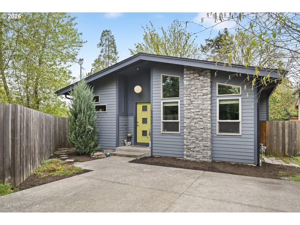 9302 SW 30th Avenue Portland OR 97219
