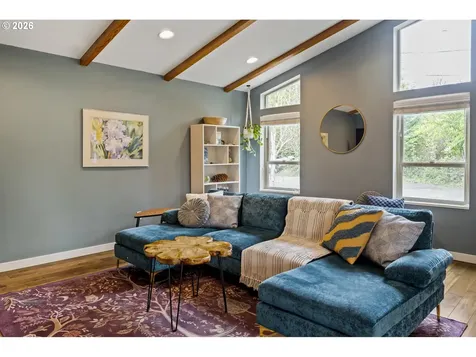 9302 SW 30th Avenue Portland OR 97219
