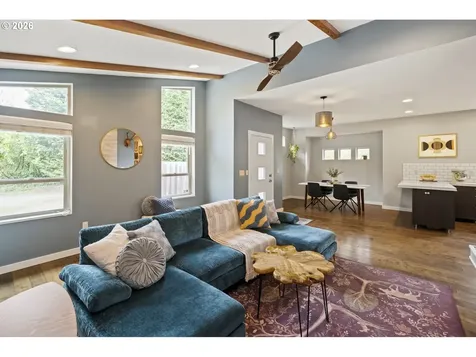 9302 SW 30th Avenue Portland OR 97219