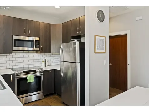 9302 SW 30th Avenue Portland OR 97219