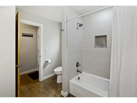 9302 SW 30th Avenue Portland OR 97219